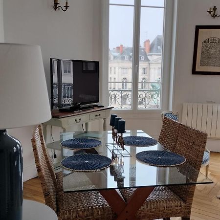 Appartement F3 Au Balcon De La Place Du Martroi Orlean Zewnętrze zdjęcie